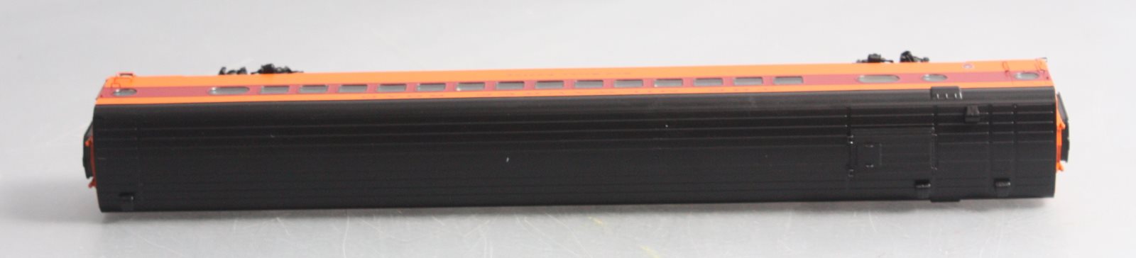 Walthers 920-9107 HO Milwaukee Road 85' 30-Seat Parlor Car #191