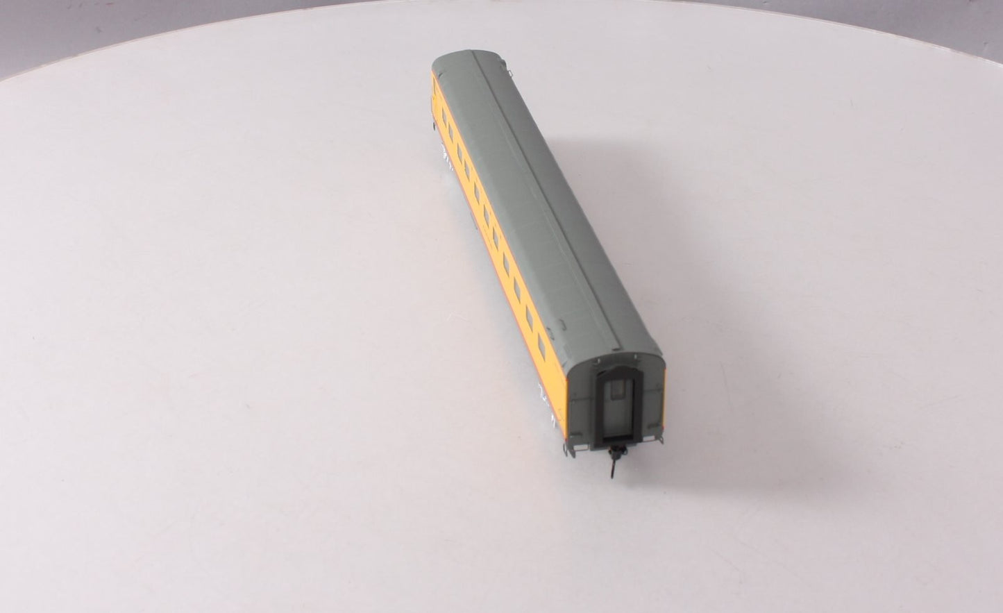 Walthers 920-9548 HO Union Pacific Placid Waters '85 P-S 11-DB Sleeper