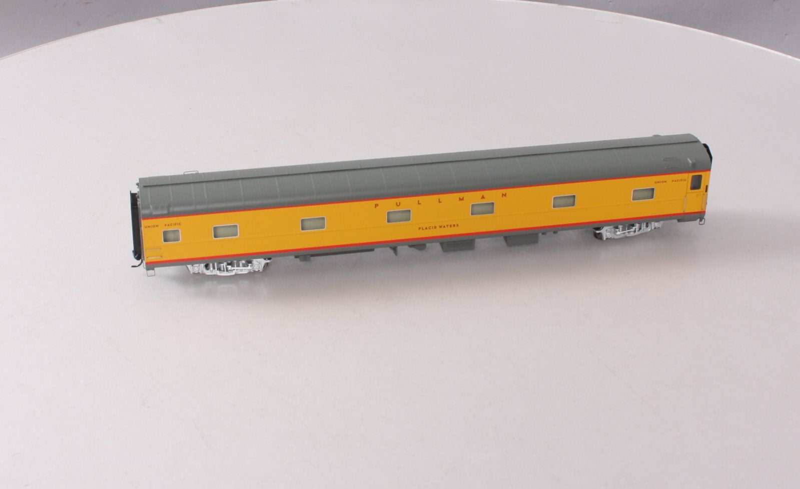Walthers 920-9548 HO Union Pacific Placid Waters '85 P-S 11-DB Sleeper