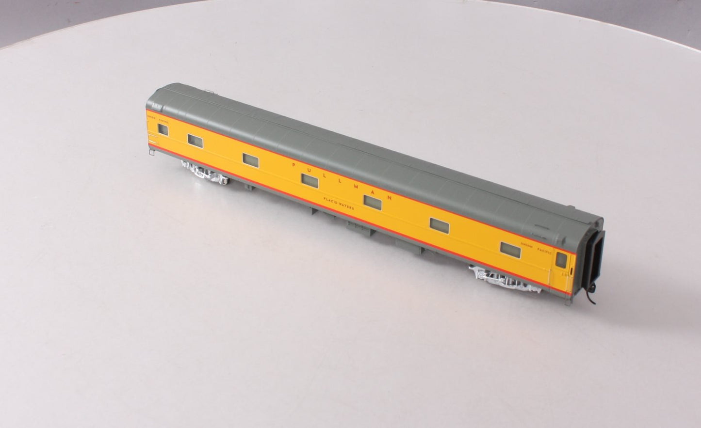 Walthers 920-9548 HO Union Pacific Placid Waters '85 P-S 11-DB Sleeper