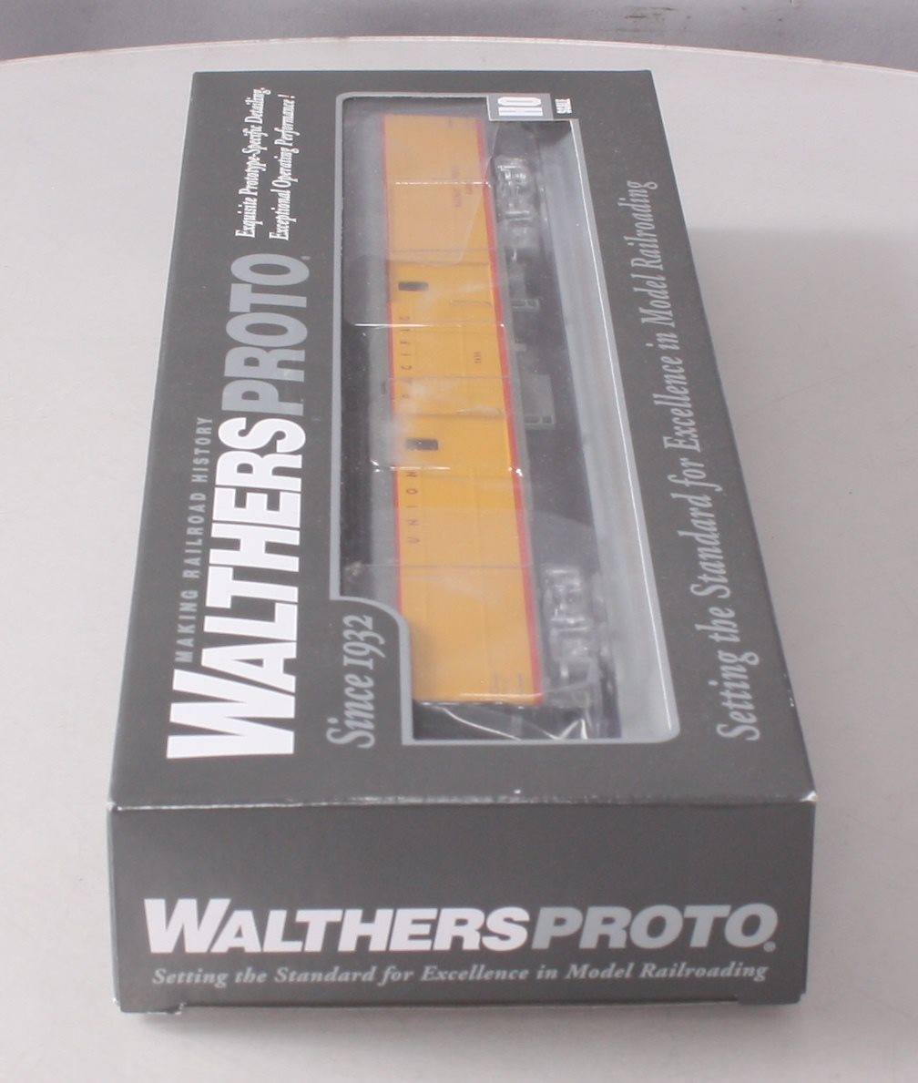 Walthers 920-9560 HO Union Pacific 85' ACF Baggage Car #5638