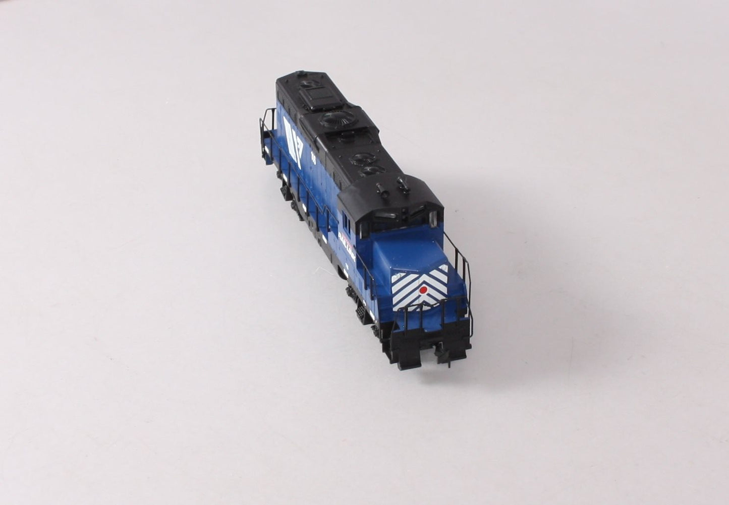 Walthers 931-119 HO Montana Rail Link GP9M Powered Diesel Locomotive #116