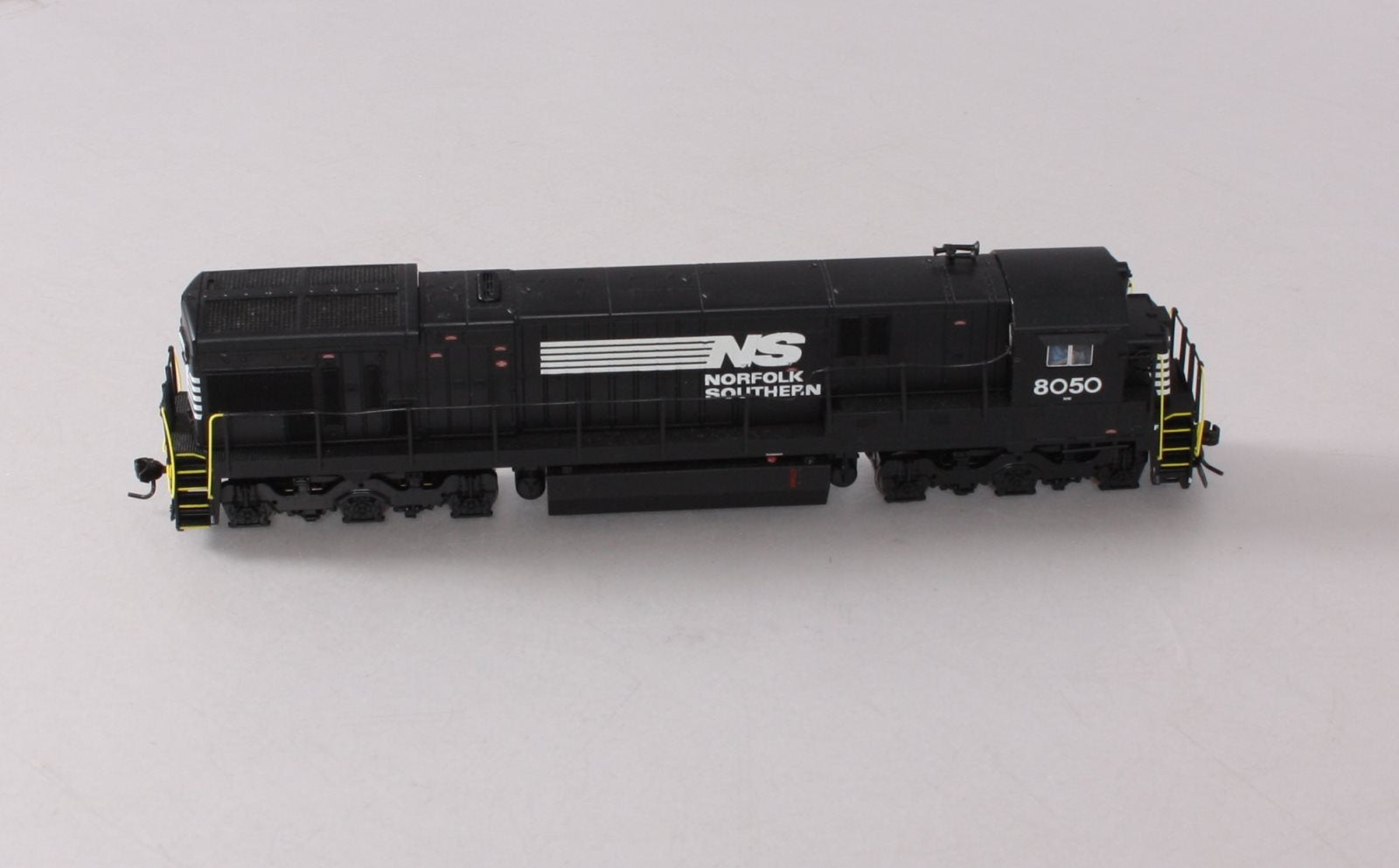Broadway Limited 4413 HO Norfolk Southern GE C30-7 Diesel Locomotive #8041