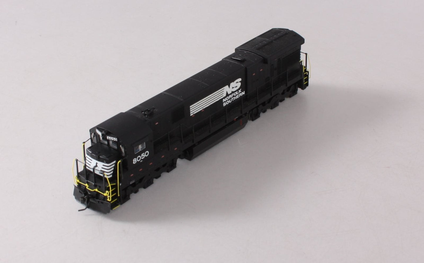 Broadway Limited 4413 HO Norfolk Southern GE C30-7 Diesel Locomotive #8041