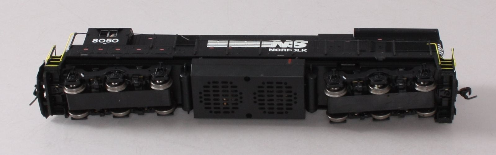 Broadway Limited 4413 HO Norfolk Southern GE C30-7 Diesel Locomotive #8041