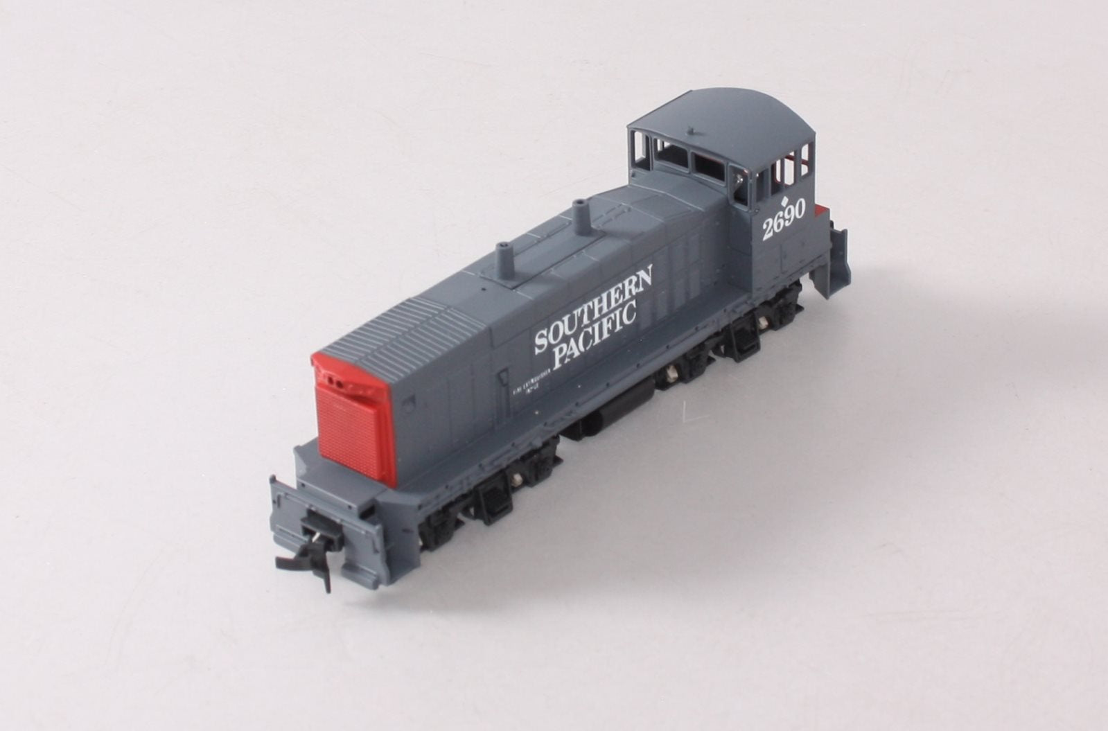 Con-Cor 0001-001553 HO Southern Pacific MP-15 Diesel Switcher