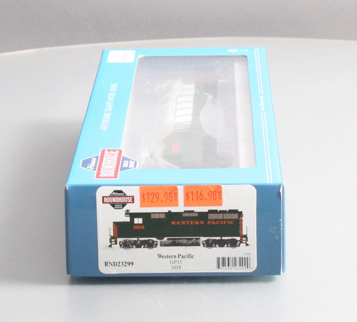 Roundhouse RND23299 HO Scale Western Pacific GP35 Diesel Locomotive #3018