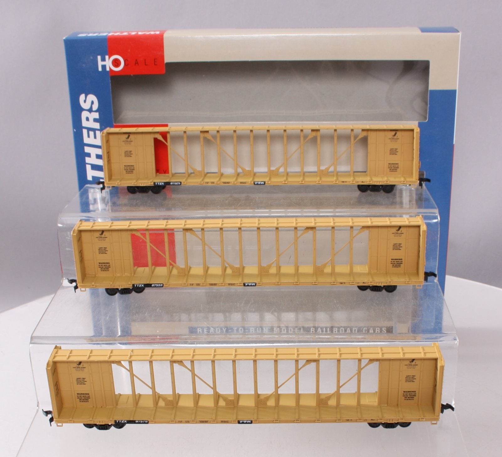 Walthers 932-34103 HO TTX-Standard 72' Center Beam Flat Car (3-Pack)