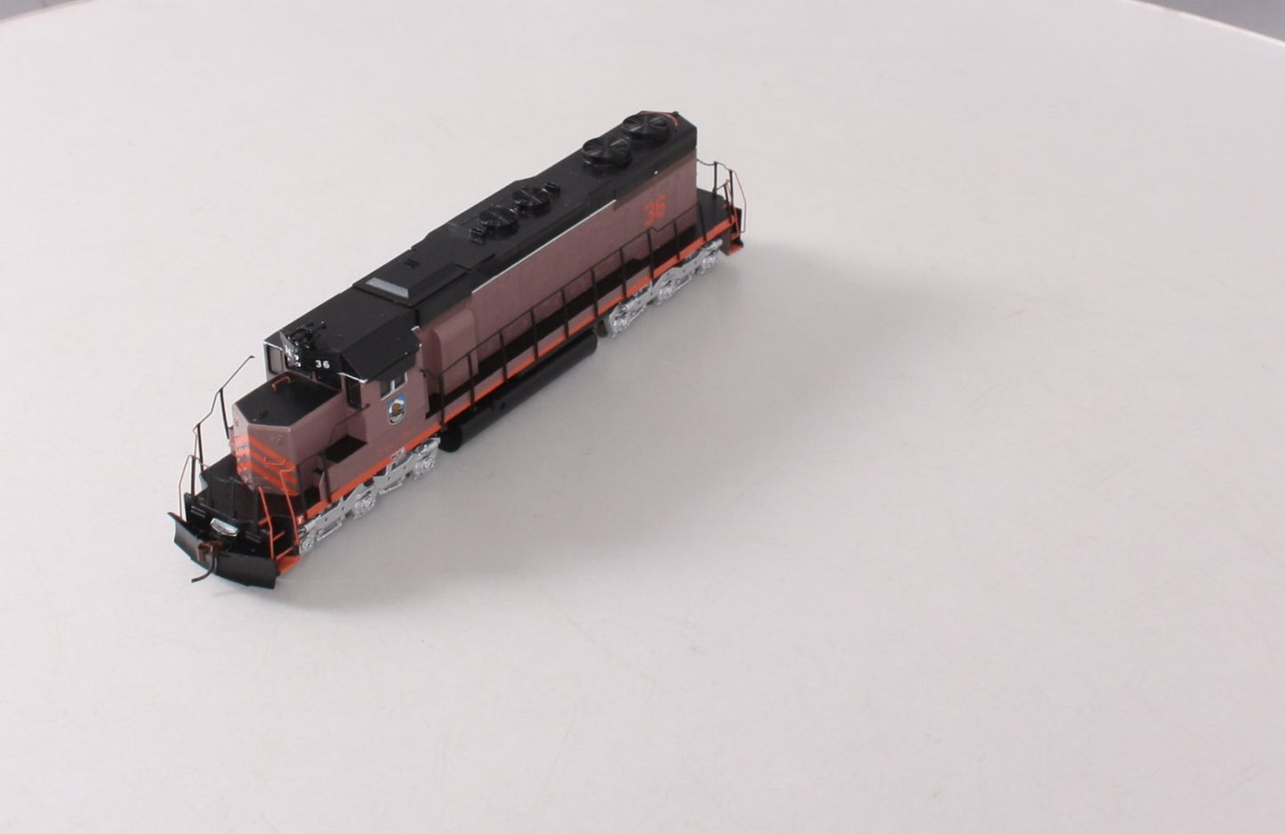 Athearn 93507 HO Scale McCloud Railway SD38 Diesel Locomotive #36