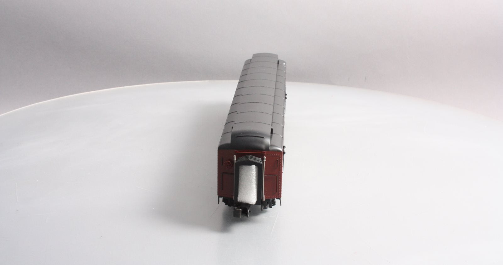 MTH 20-42002 Pennsylvania 70' Madison RPO Pass Car