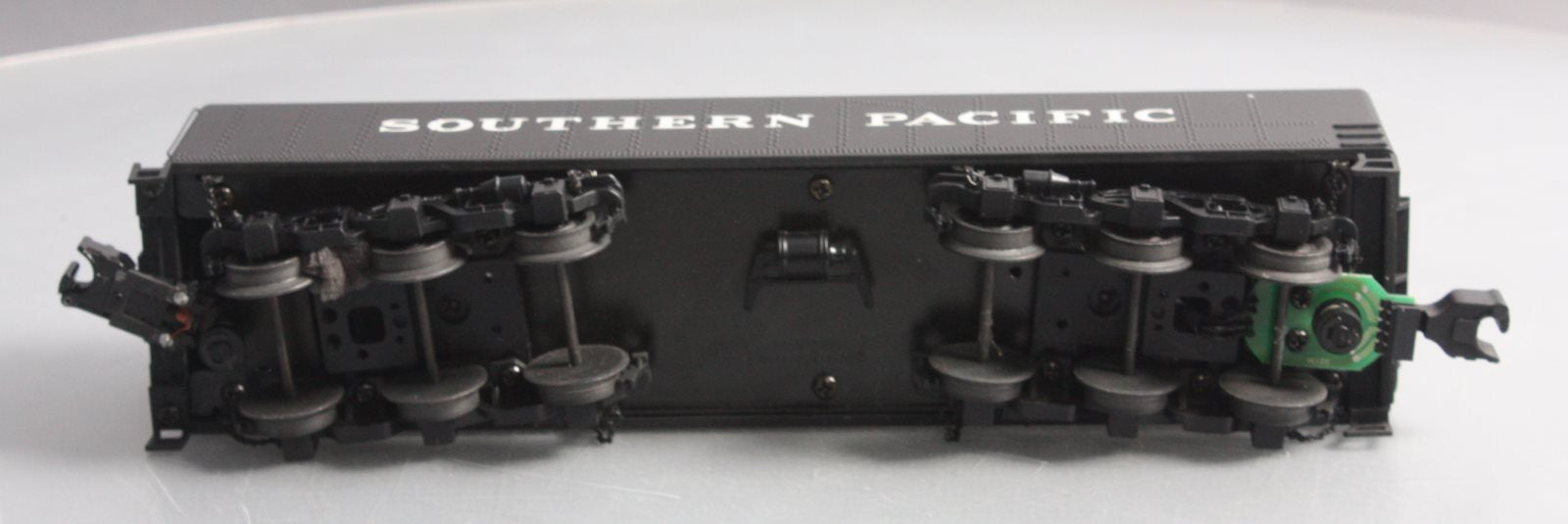 MTH 20-3301-3 Southern Pacific Auxilliary Water Tender ll Black