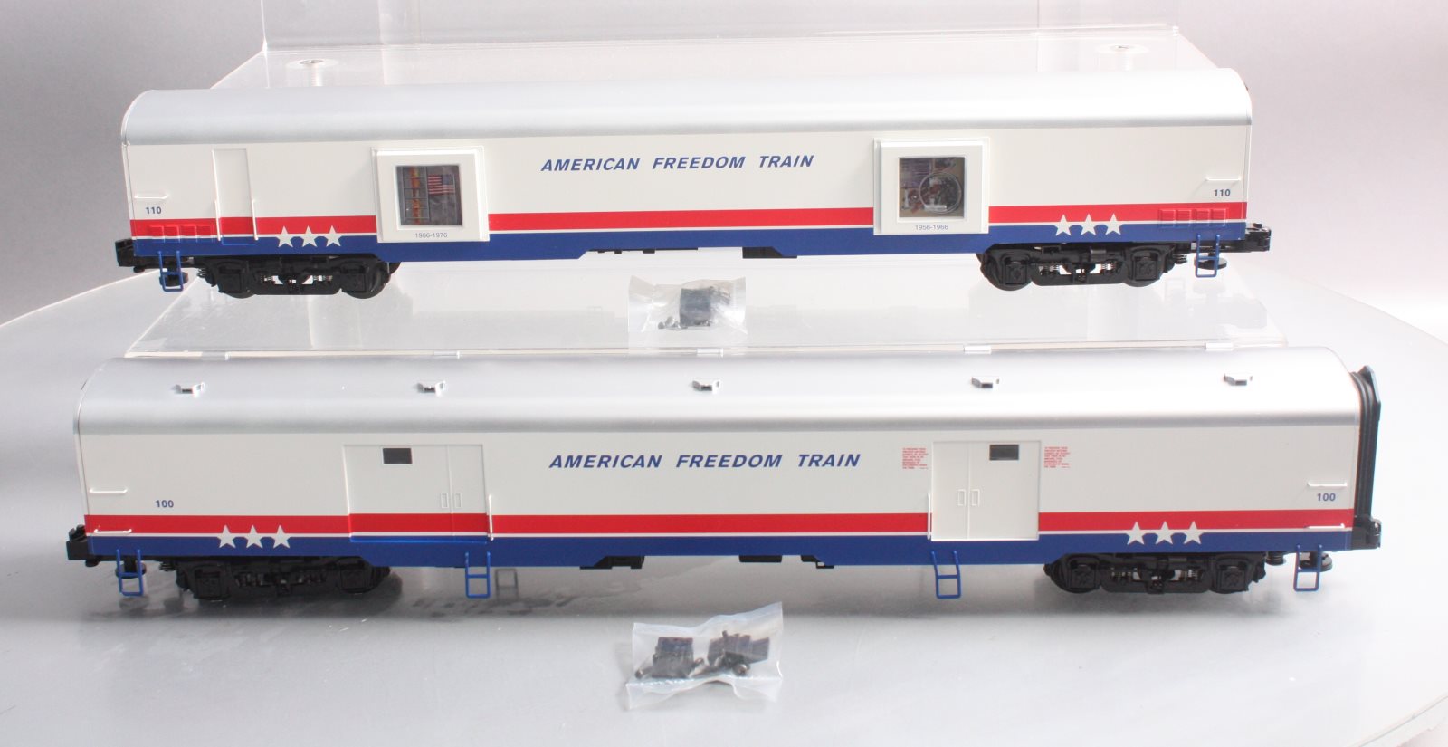 Lionel 6-84226 O American Freedom Train Add-On Passenger Cars (Pack of 2)