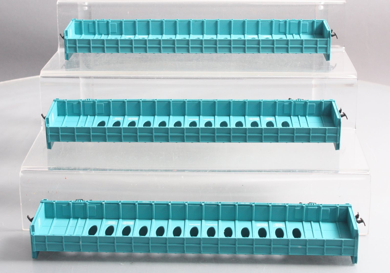Walthers 932-34109 HO Tobacco Valley Lumber 72' Center Beam Flatcar (Pack of 3)