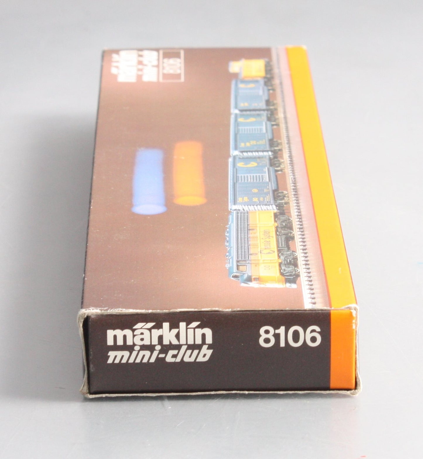 Marklin 8106 Z Scale Chessie System F7 Diesel Freight Train Set LN/Box