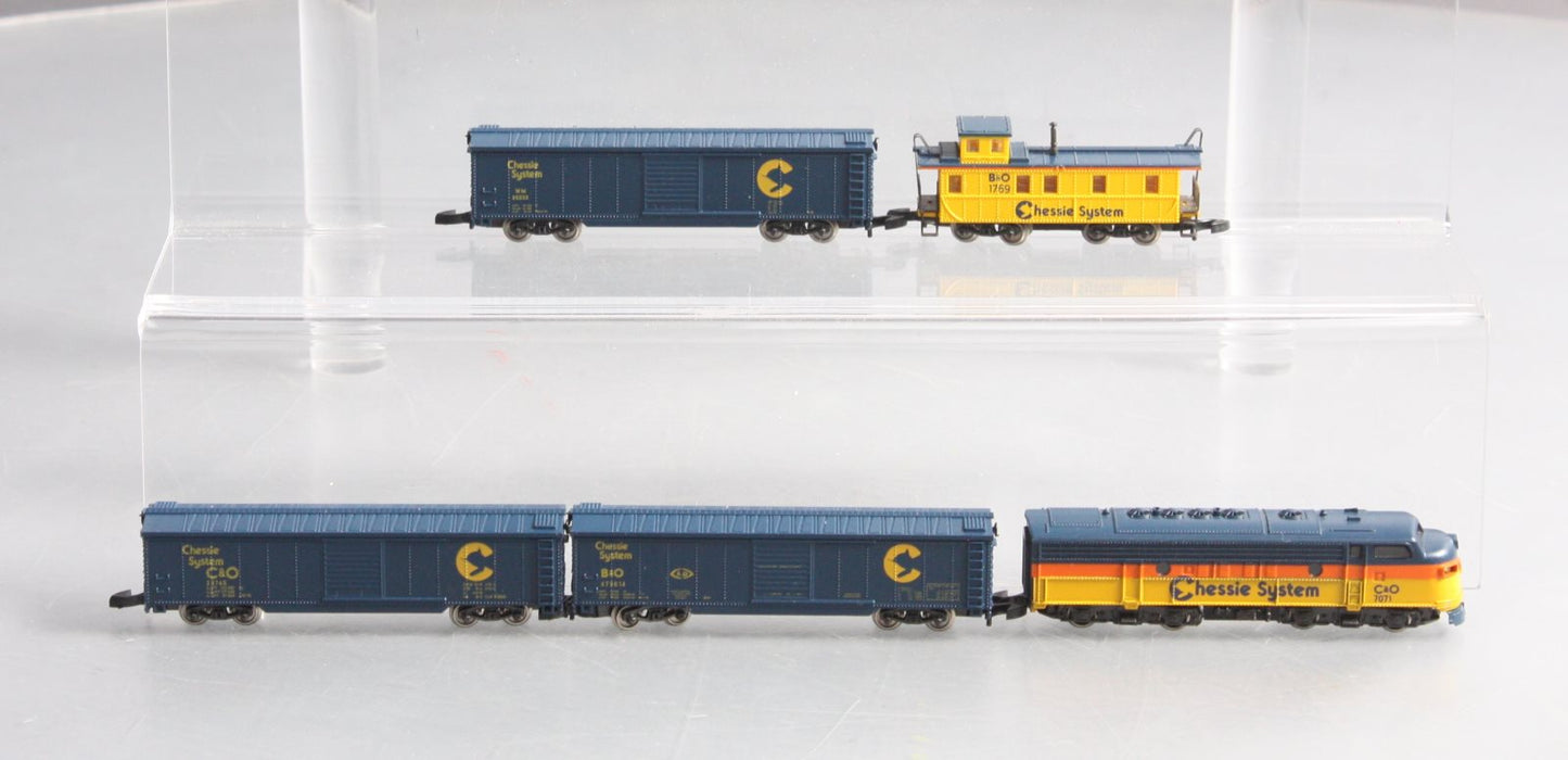 Marklin 8106 Z Scale Chessie System F7 Diesel Freight Train Set LN/Box