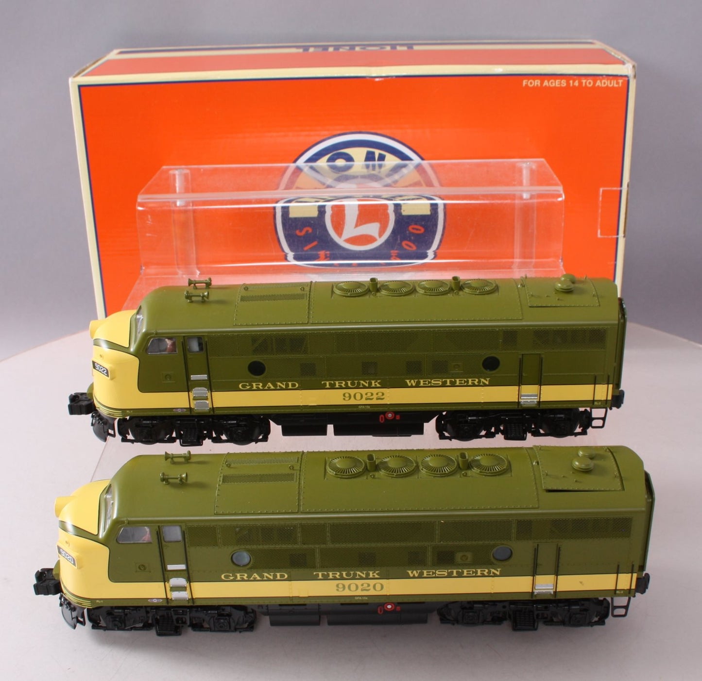 Lionel 6-34640 Grand Trunk Legacy F3 A-A Diesel Locomotive Set #9020/9022