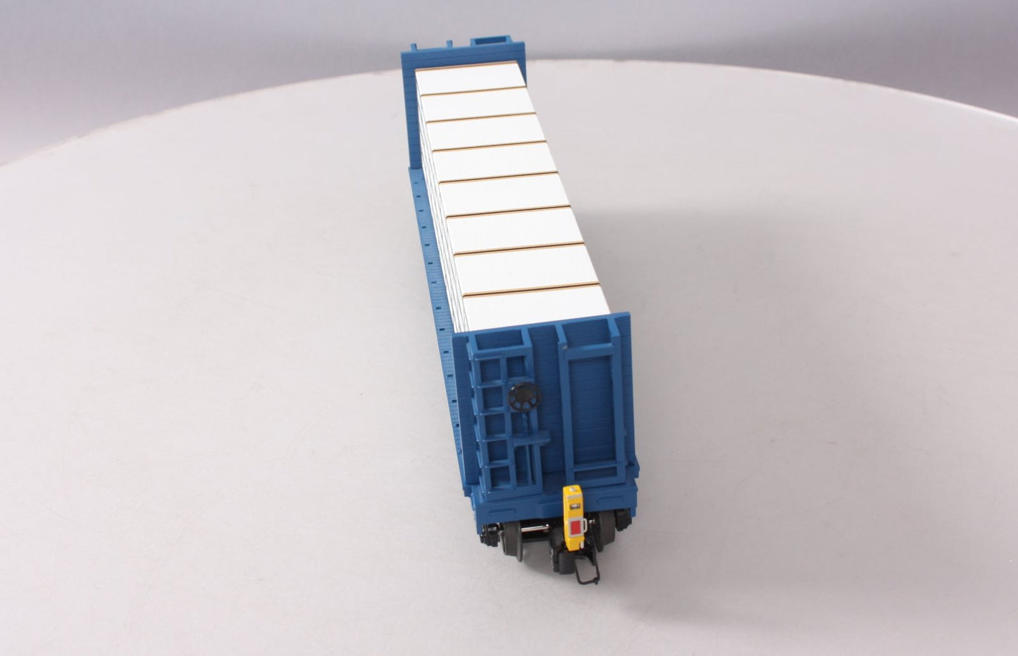 MTH 30-76344 O Gauge CSX Bulkhead Flatcar with Lumber Load #602483