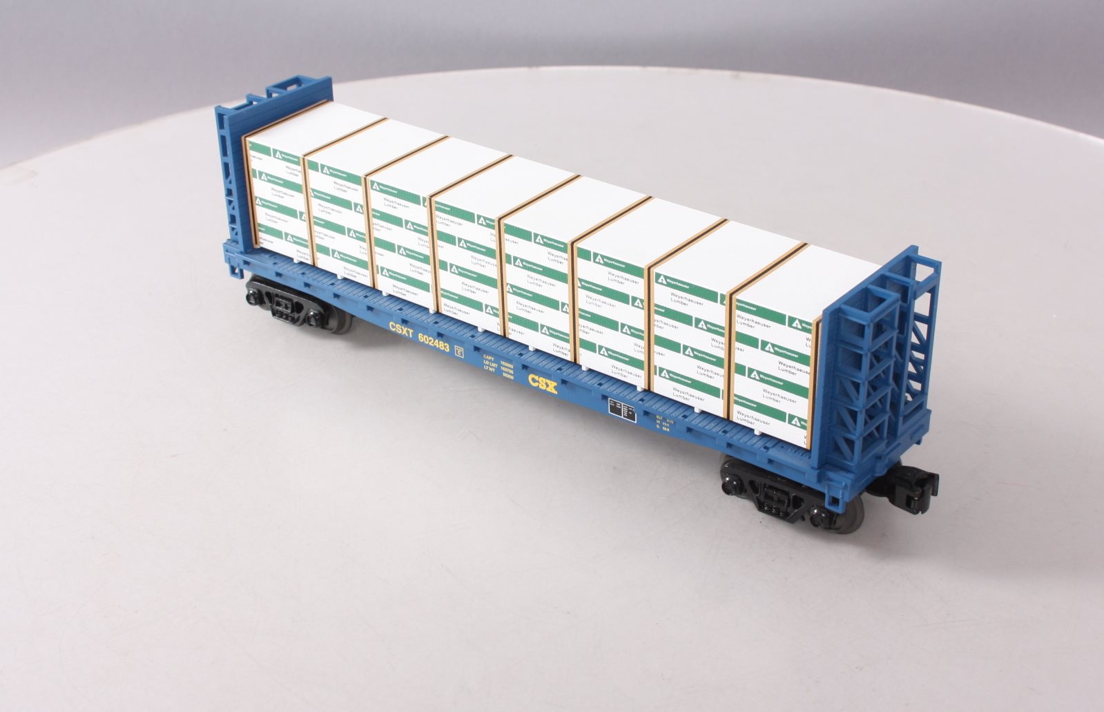 MTH 30-76344 O Gauge CSX Bulkhead Flatcar with Lumber Load #602483