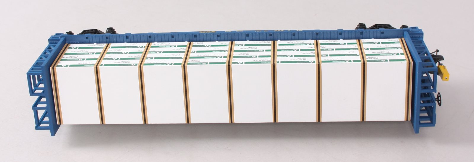 MTH 30-76344 O Gauge CSX Bulkhead Flatcar with Lumber Load #602483