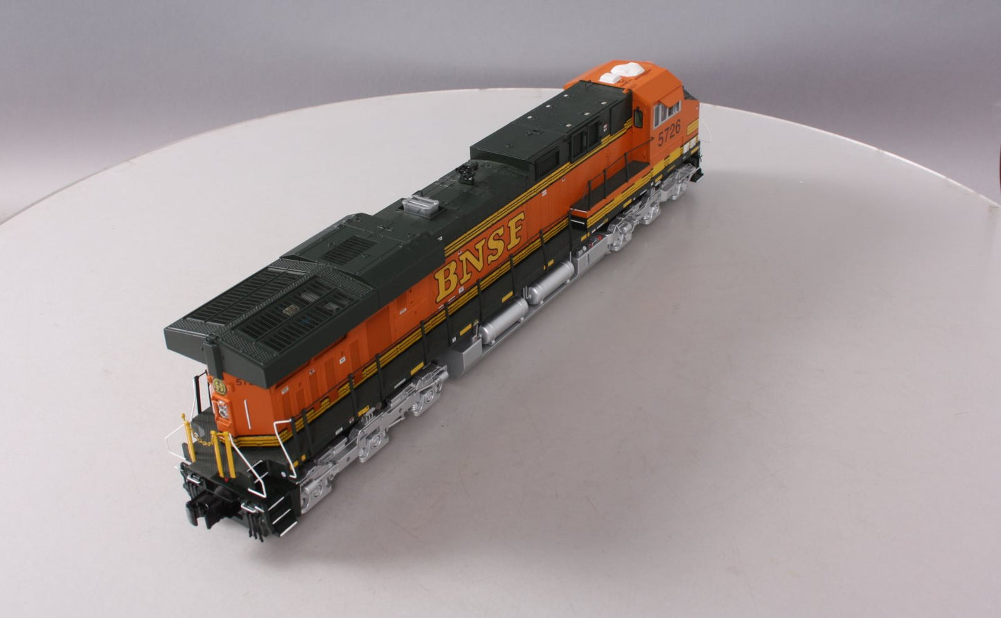 MTH 20-20090-1 BNSF Heritage ES44AC Diesel Engine w/PS 2 #5726 (Hi-Rail Wheels)