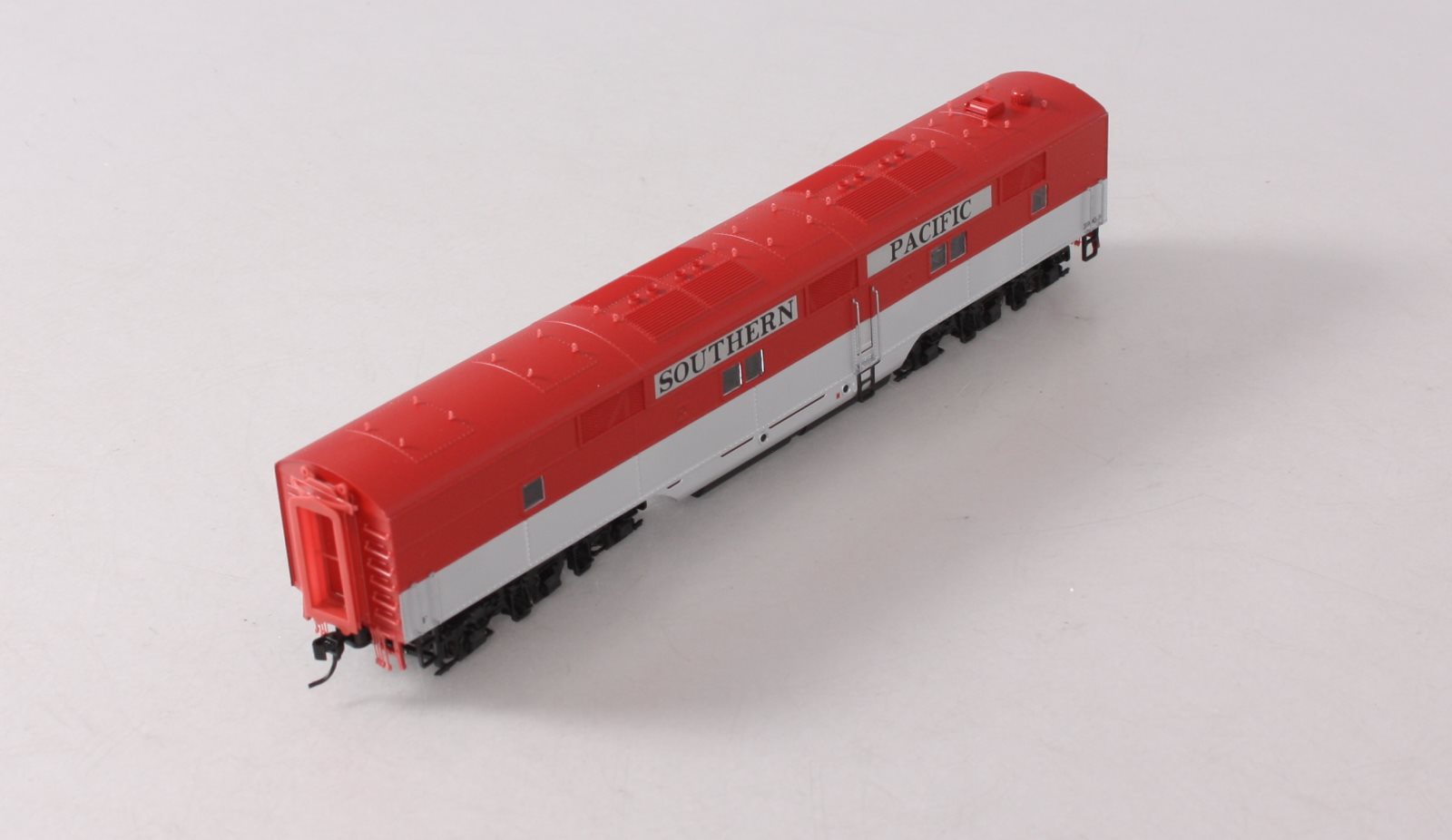 Proto 2000 23071 HO Southern Pacific E-7 Non-Powered Diesel B-Unit #5900