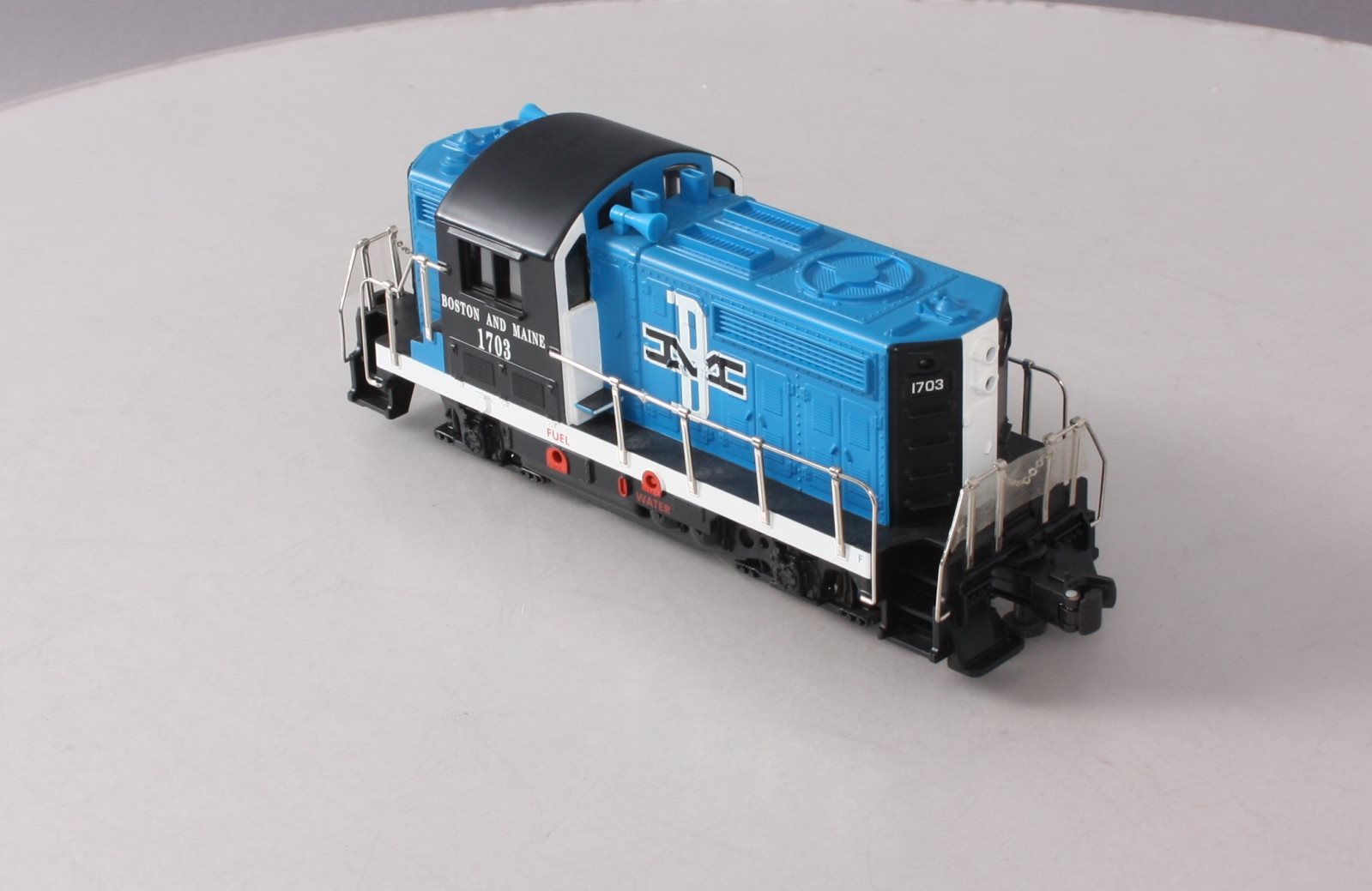 RMT 4421 O Boston & Maine Powered BEEP Diesel Locomotive #1703