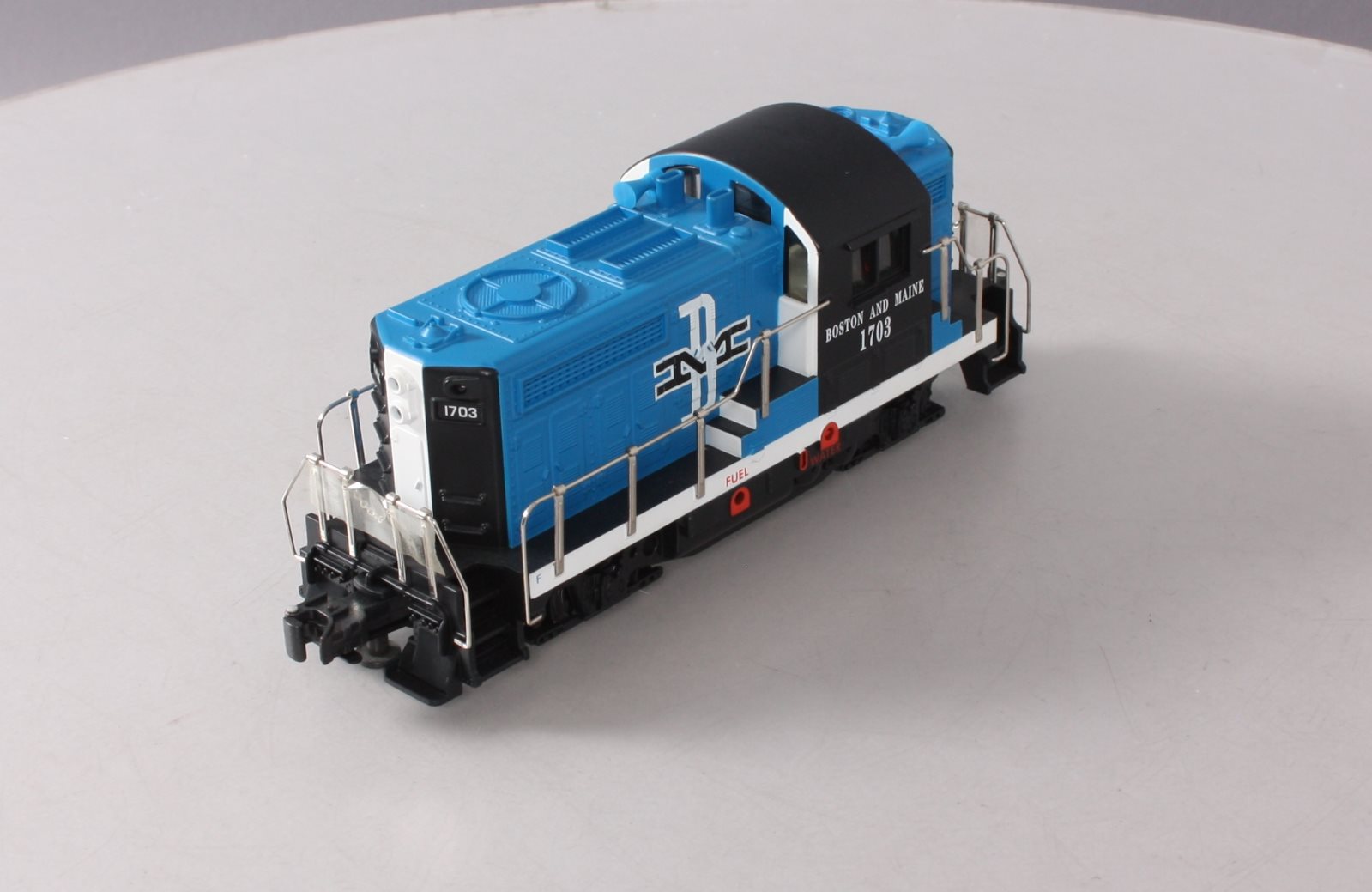 RMT 4421 O Boston & Maine Powered BEEP Diesel Locomotive #1703
