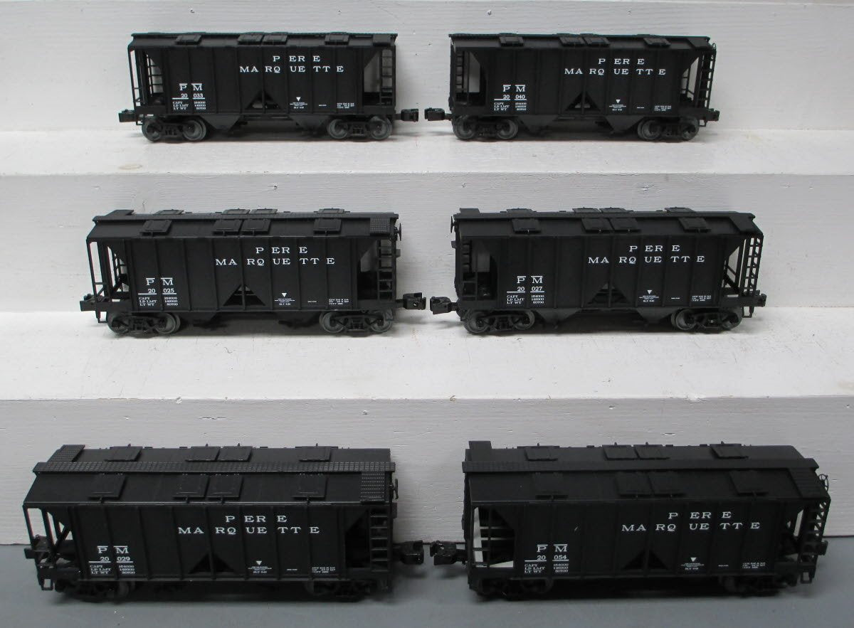 Lionel 3-18030 O Pere Marquette AC-2 Covered Hopper (Pack of 6)