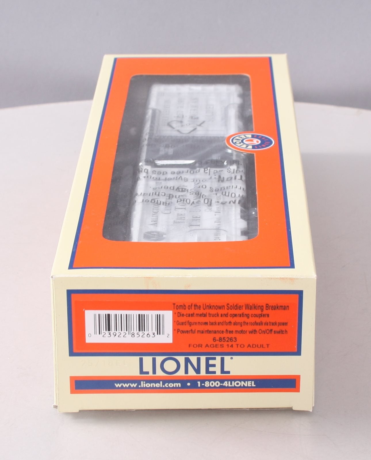 Lionel 6-85263 Tomb of the Unknown Soldier Walking Brakeman Box Car