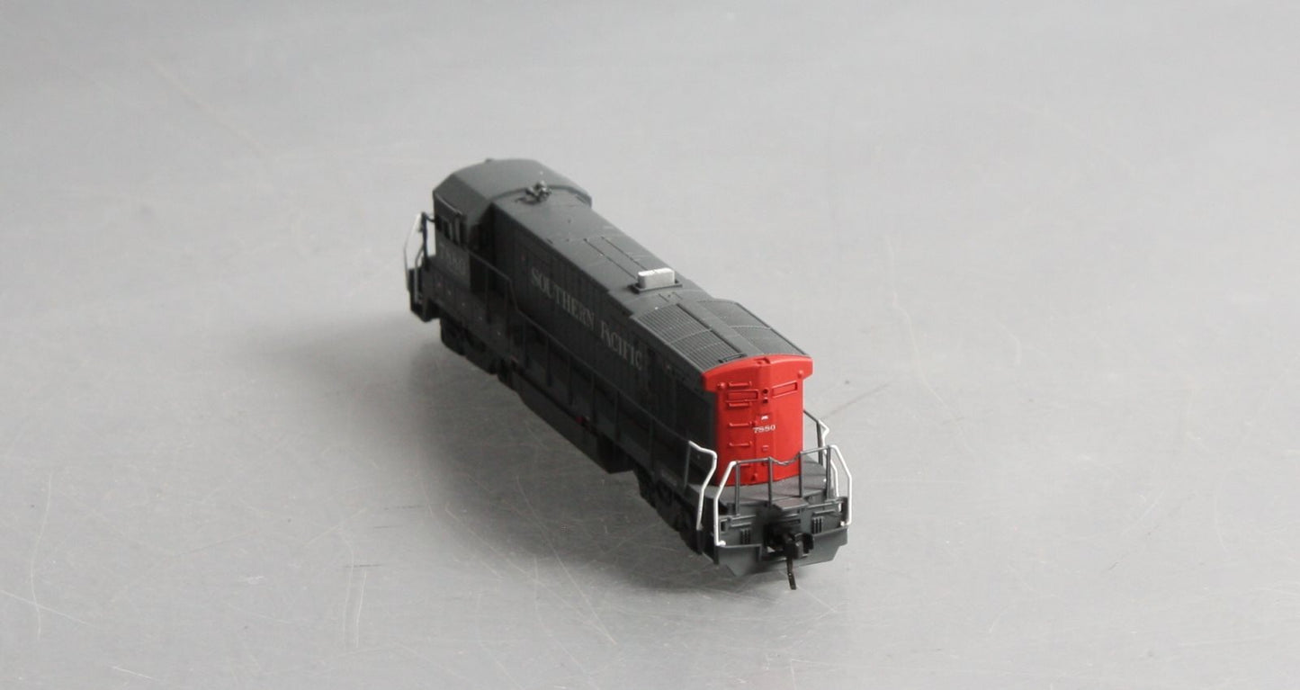 Atlas 40002424 N Southern Pacific B30-7 Low Nose Diesel Locomotive w/ DCC #7880