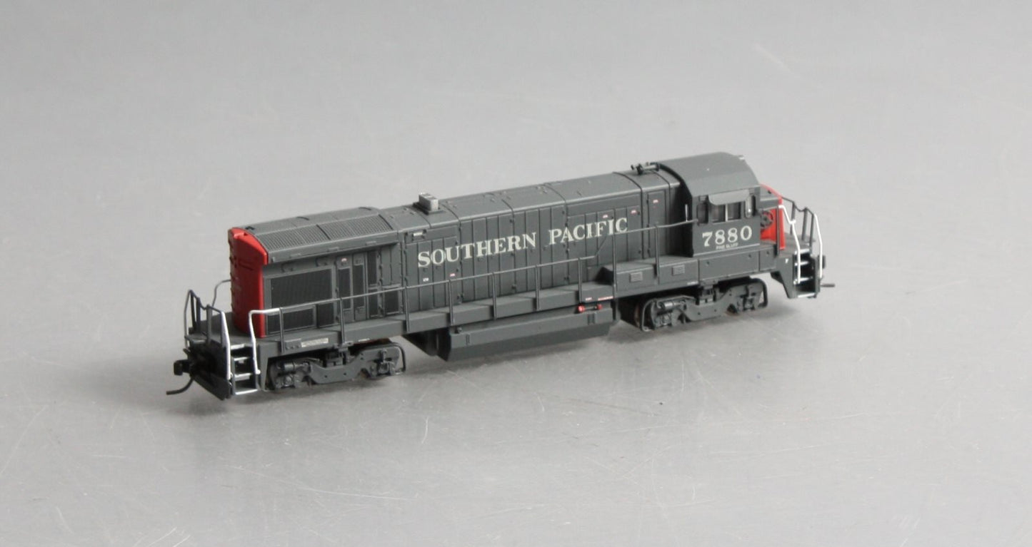 Atlas 40002424 N Southern Pacific B30-7 Low Nose Diesel Locomotive w/ DCC #7880