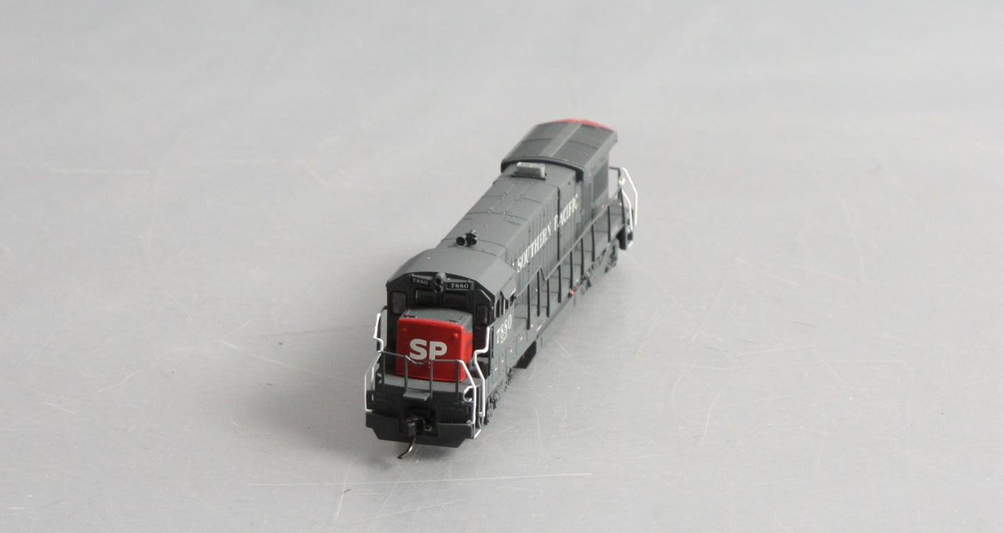Atlas 40002424 N Southern Pacific B30-7 Low Nose Diesel Locomotive w/ DCC #7880