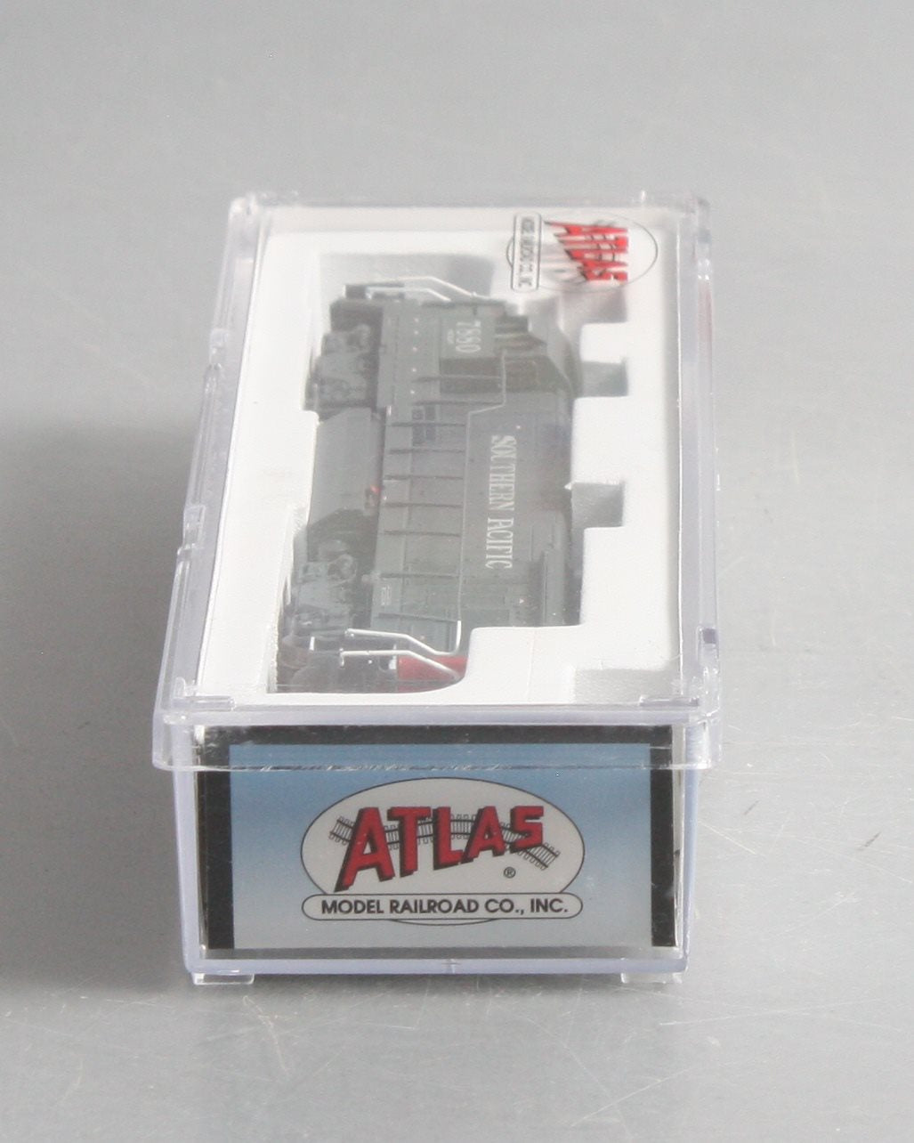 Atlas 40002424 N Southern Pacific B30-7 Low Nose Diesel Locomotive w/ DCC #7880