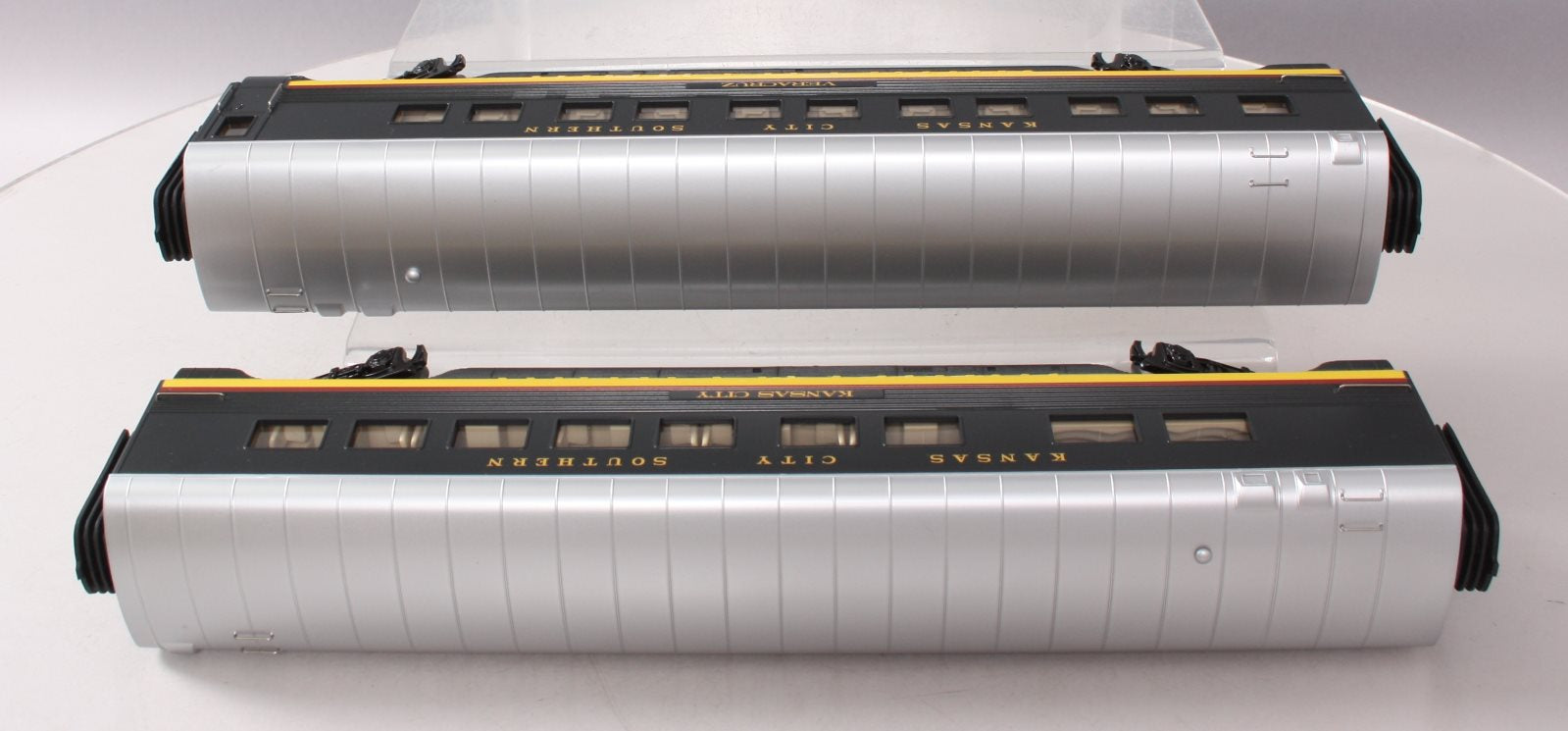 MTH 30-67589 KCS 2 Car 60' Sleeper/Diner