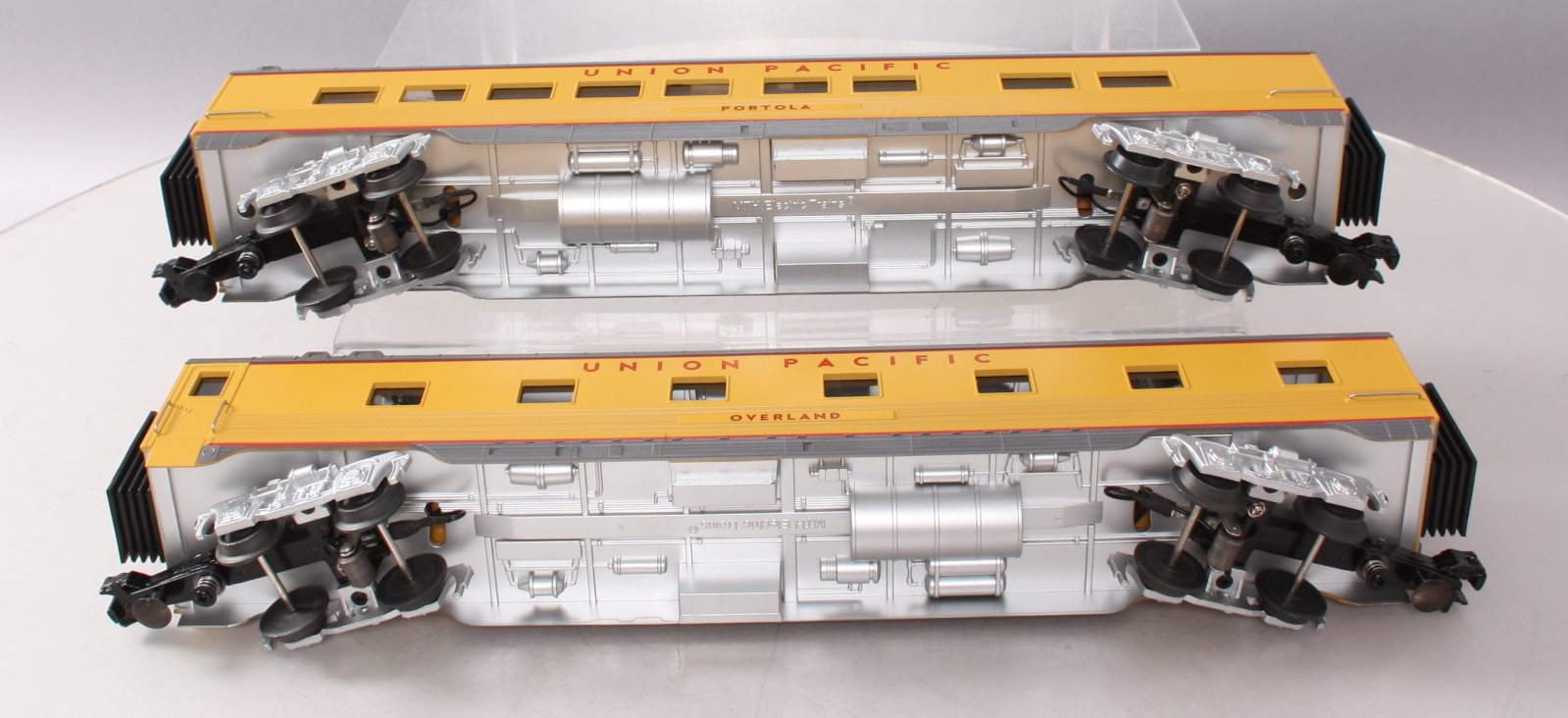 MTH 30-68141 O Union Pacific 2-Car 60' Streamlined Sleeper/Diner