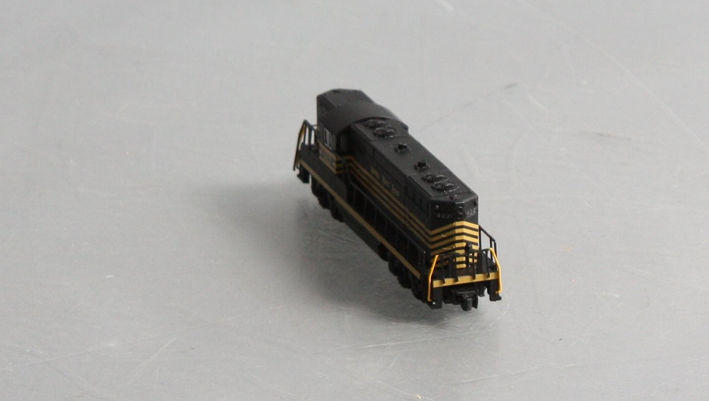 American Z-Line 6203 Z Nickel Plate Road GP7 Diesel Locomotive #422