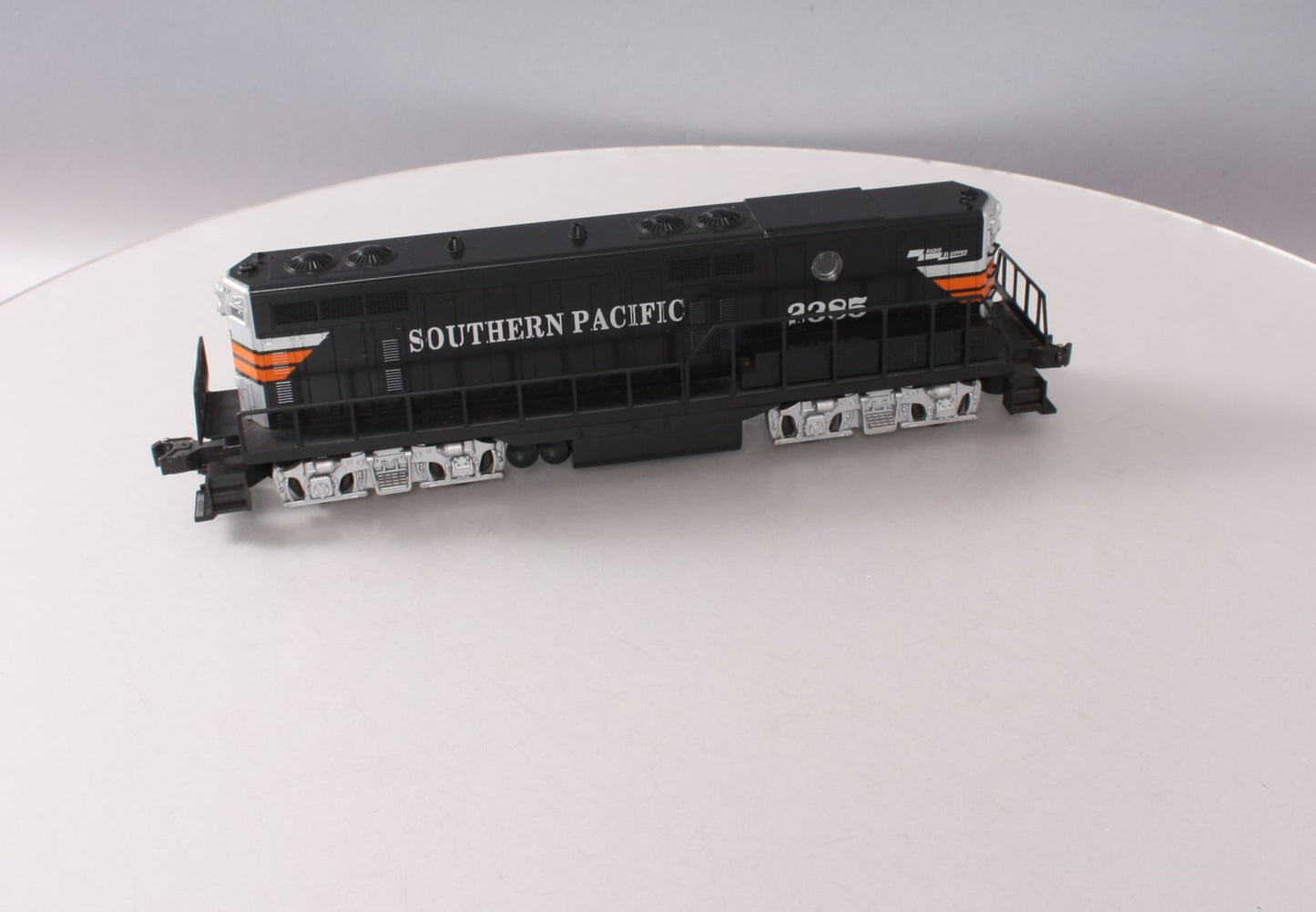 Lionel 6-18576 O Gauge SP GP-9 Non-Pwd. Diesel Locomotive #2385
