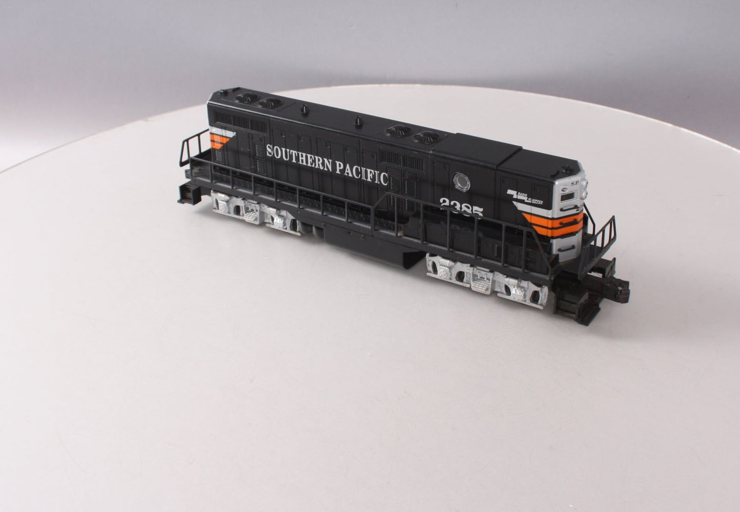 Lionel 6-18576 O Gauge SP GP-9 Non-Pwd. Diesel Locomotive #2385