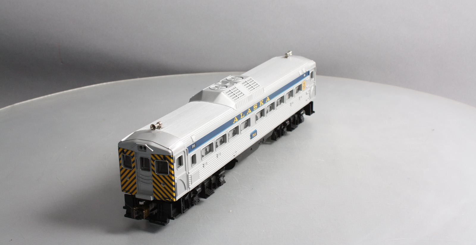 Lionel 6-38428 O Gauge Alaska Powered Budd Coach #711