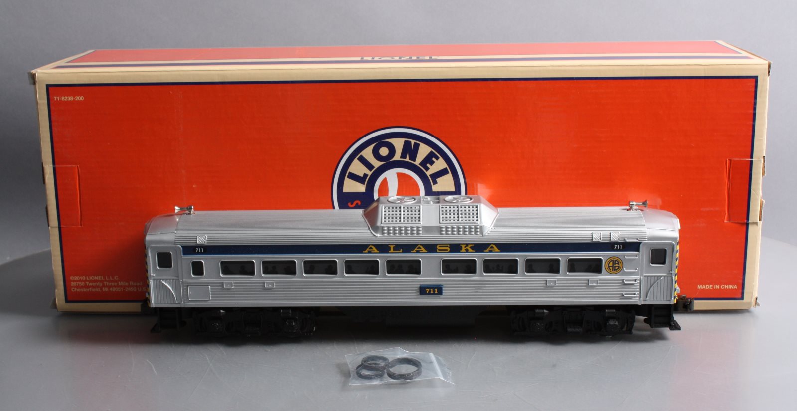 Lionel 6-38428 O Gauge Alaska Powered Budd Coach #711