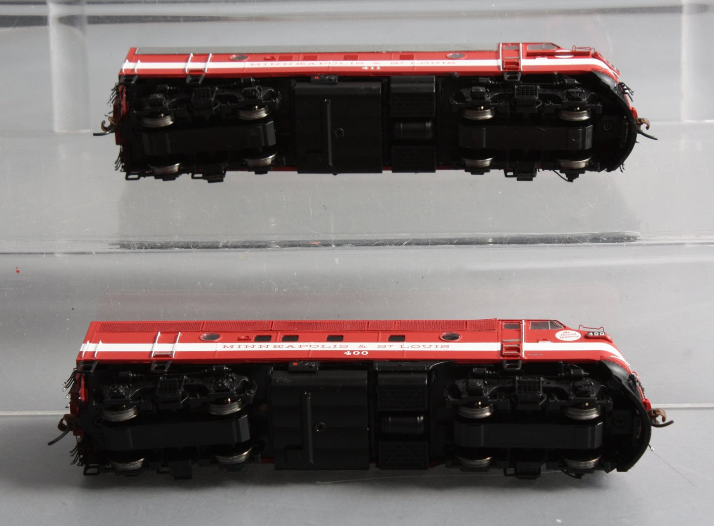 Athearn G22701 HO M&StL/Freight F3A/F7A Diesel Locomotive #400, #411