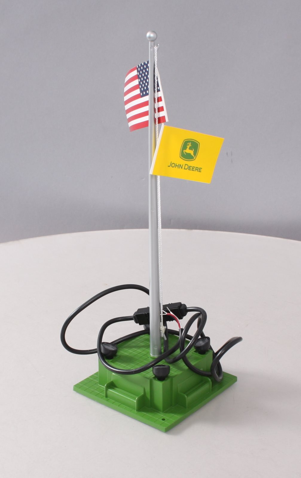 Lionel 6-84306 O PEP John Deere Illuminated Flagpole