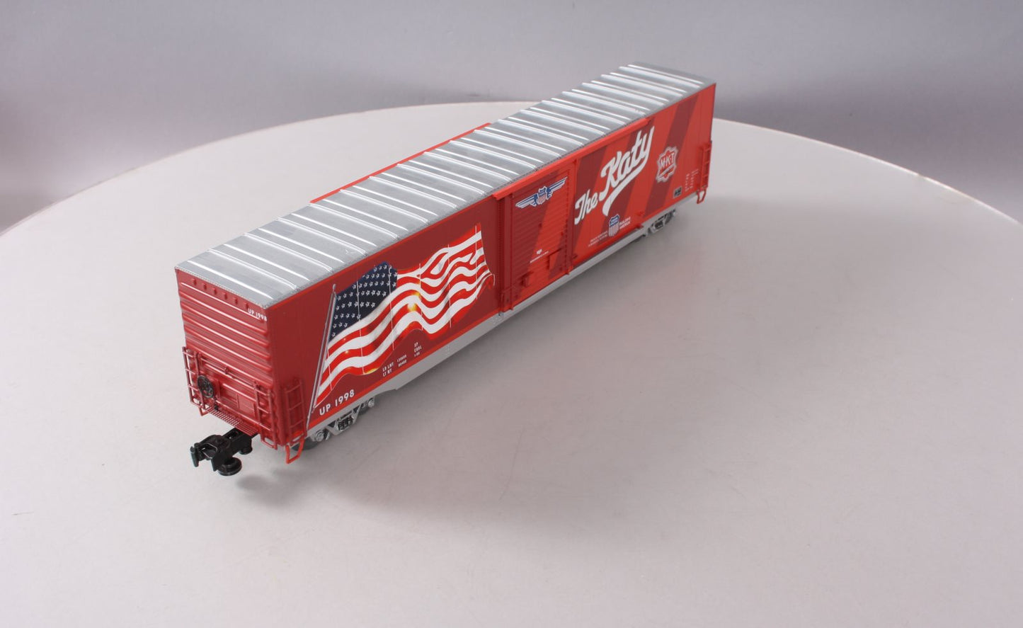 Lionel 6-85403 O MKT Heritage LED Flag Boxcar #1988