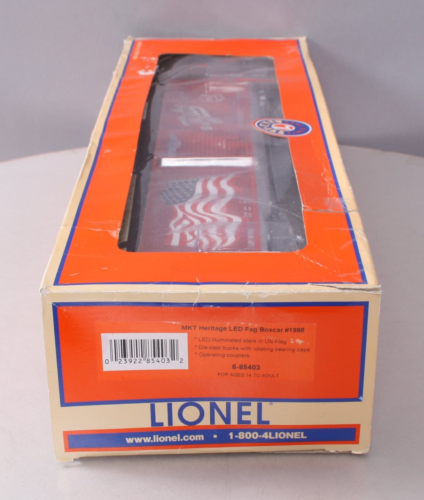 Lionel 6-85403 O MKT Heritage LED Flag Boxcar #1988