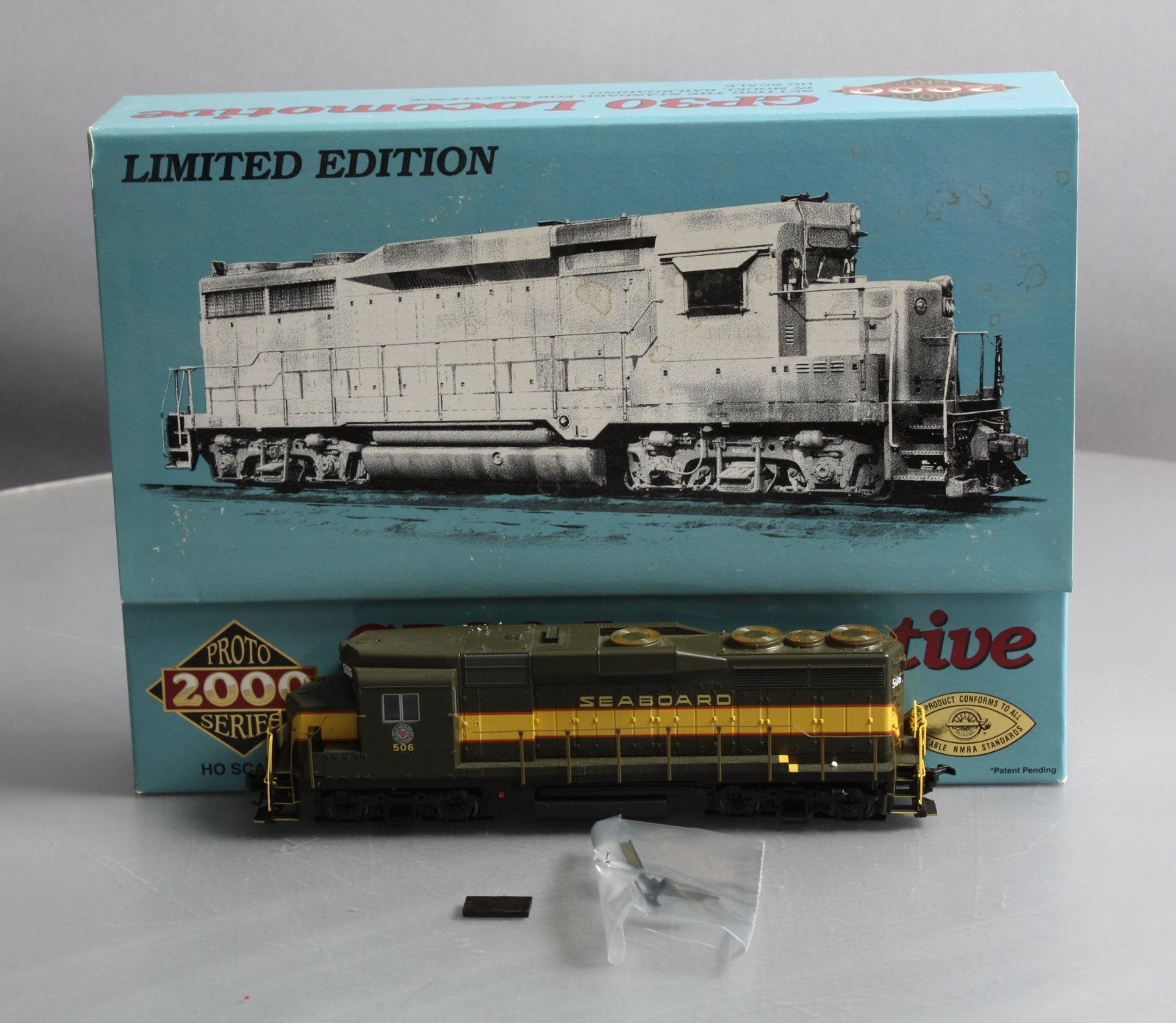 Proto 2000 23104 HO Seaboard GP30 Diesel Locomotive #506 EX