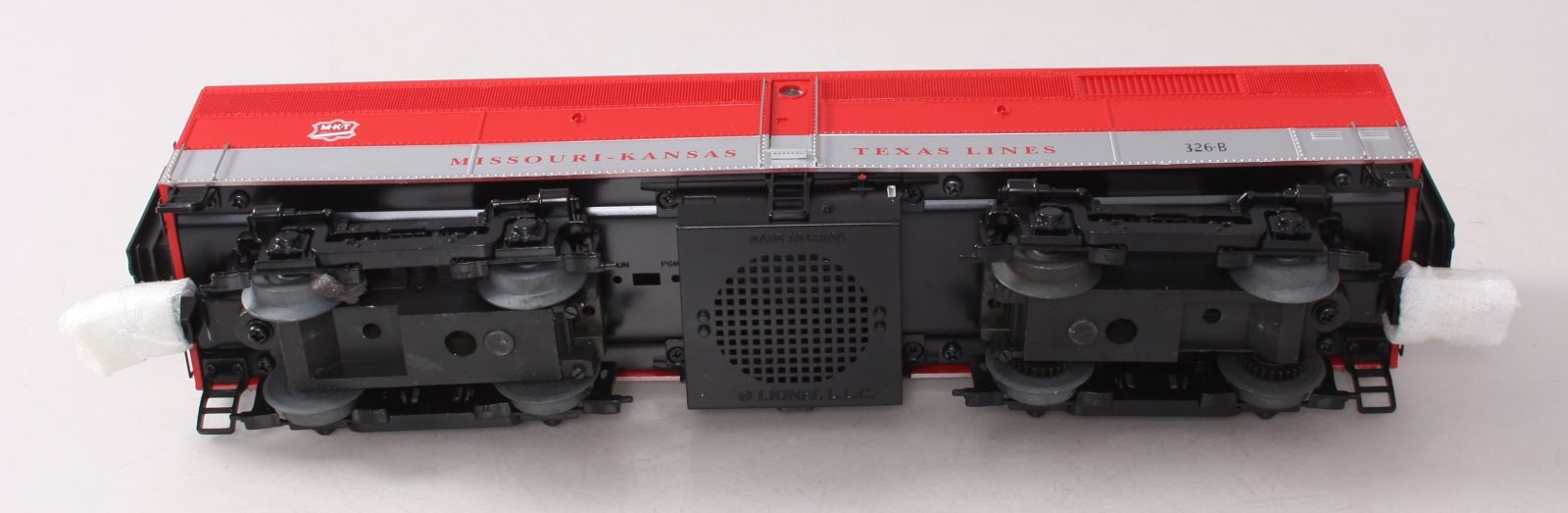 Lionel 6-38161 MKT Alco FB-2 Non-Powered Diesel Locomotive #326-B