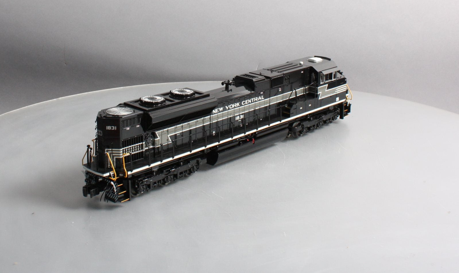 Lionel 6-39631 NYC NS Heritage Legacy SD70ACe Diesel Locomotive #1831