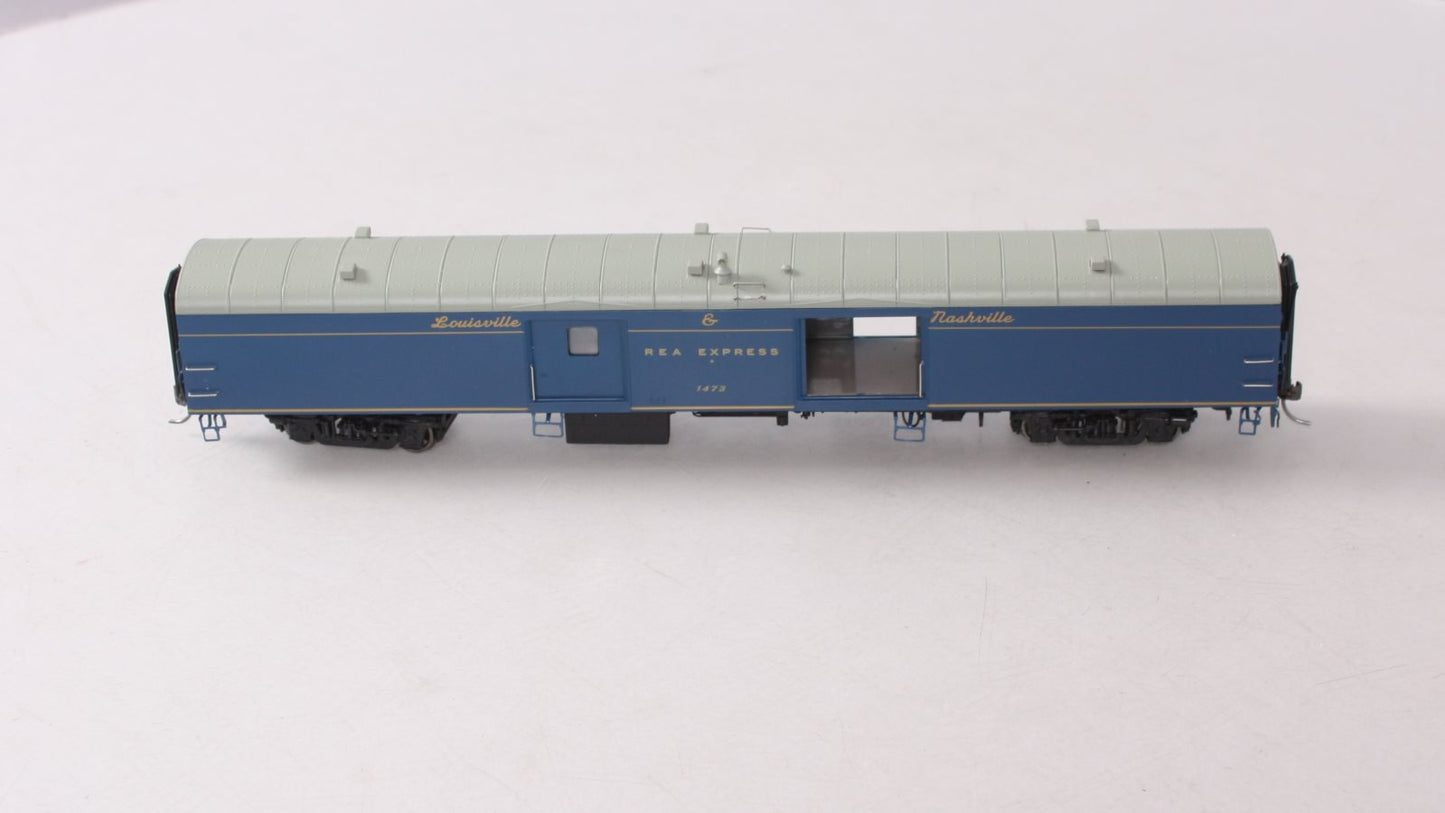 Rapido Trains 106139 HO Louisville & Nashville 73' 6" Smooth Side Baggage #1473