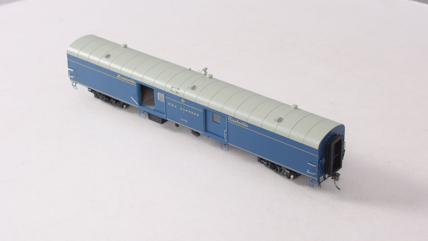 Rapido Trains 106139 HO Louisville & Nashville 73' 6" Smooth Side Baggage #1473