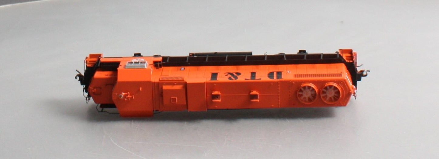 Athearn G65415 HO DT&I GP38-2 Phase 1A Diesel Locomotive w/DCC & Sound #227